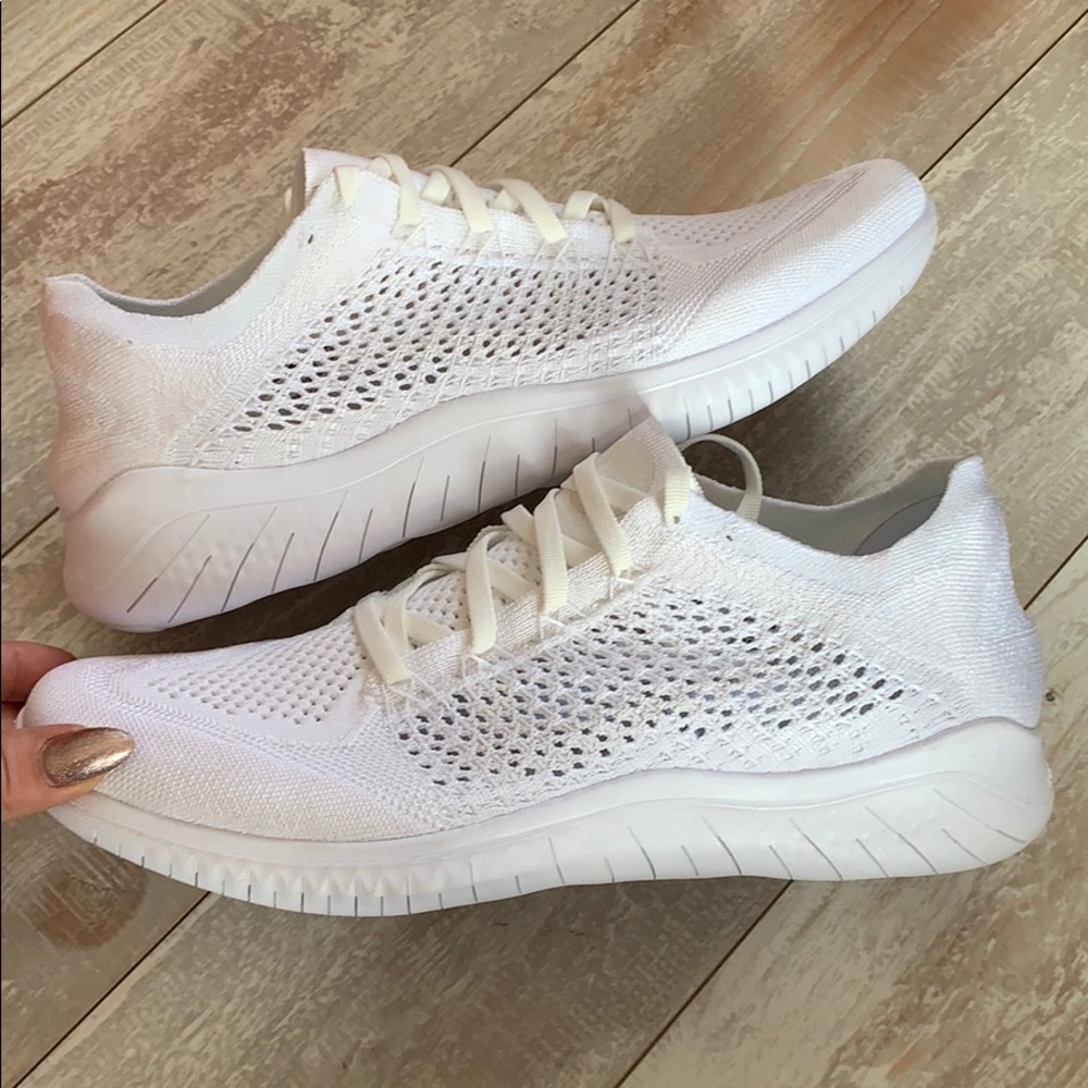 NWT Nike FREE RN Flyknit triple white - Picture 6 of 7